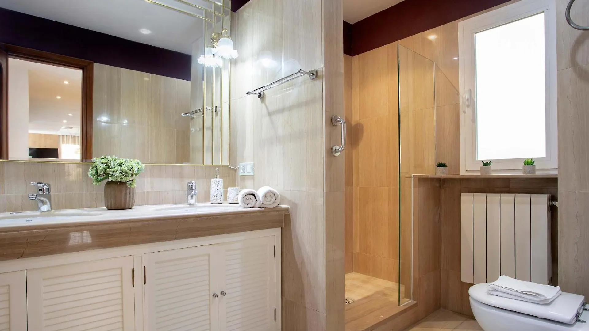 Genteel Home Puerta Real Granada Apartment