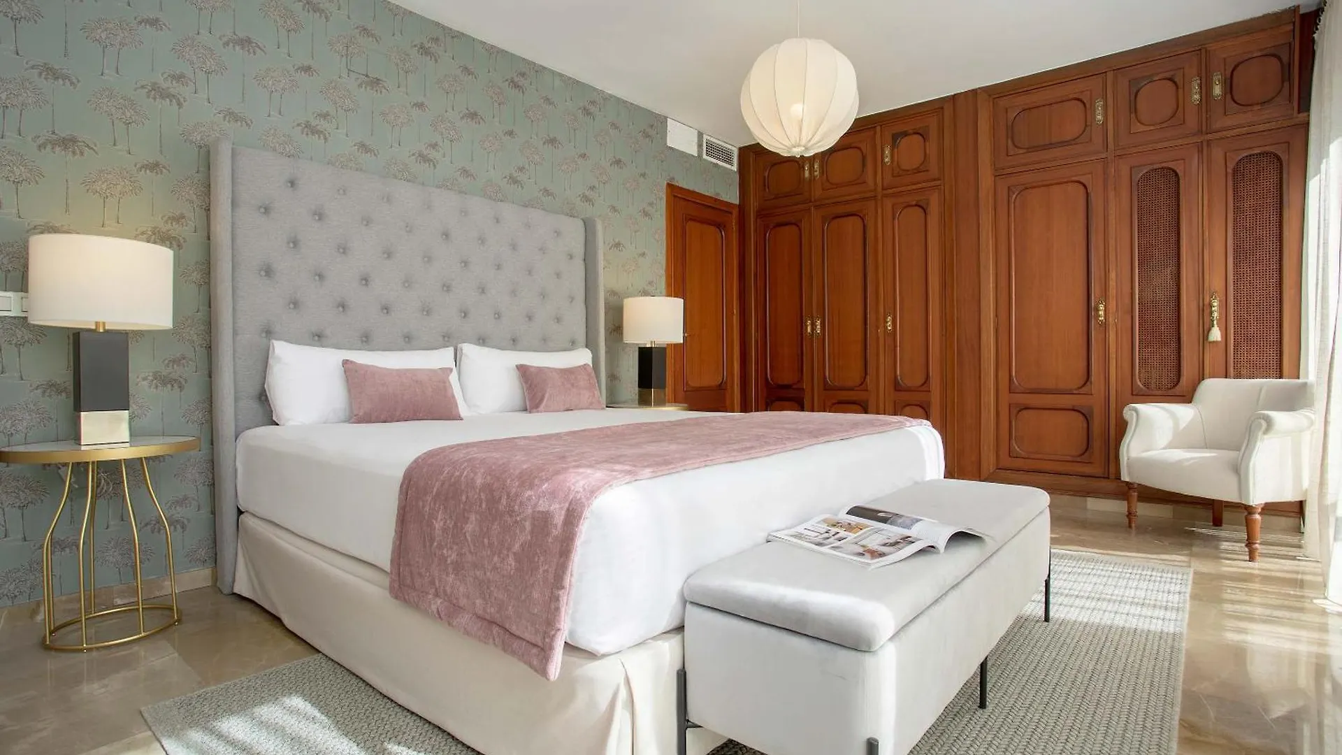 Genteel Home Puerta Real Granada Spain