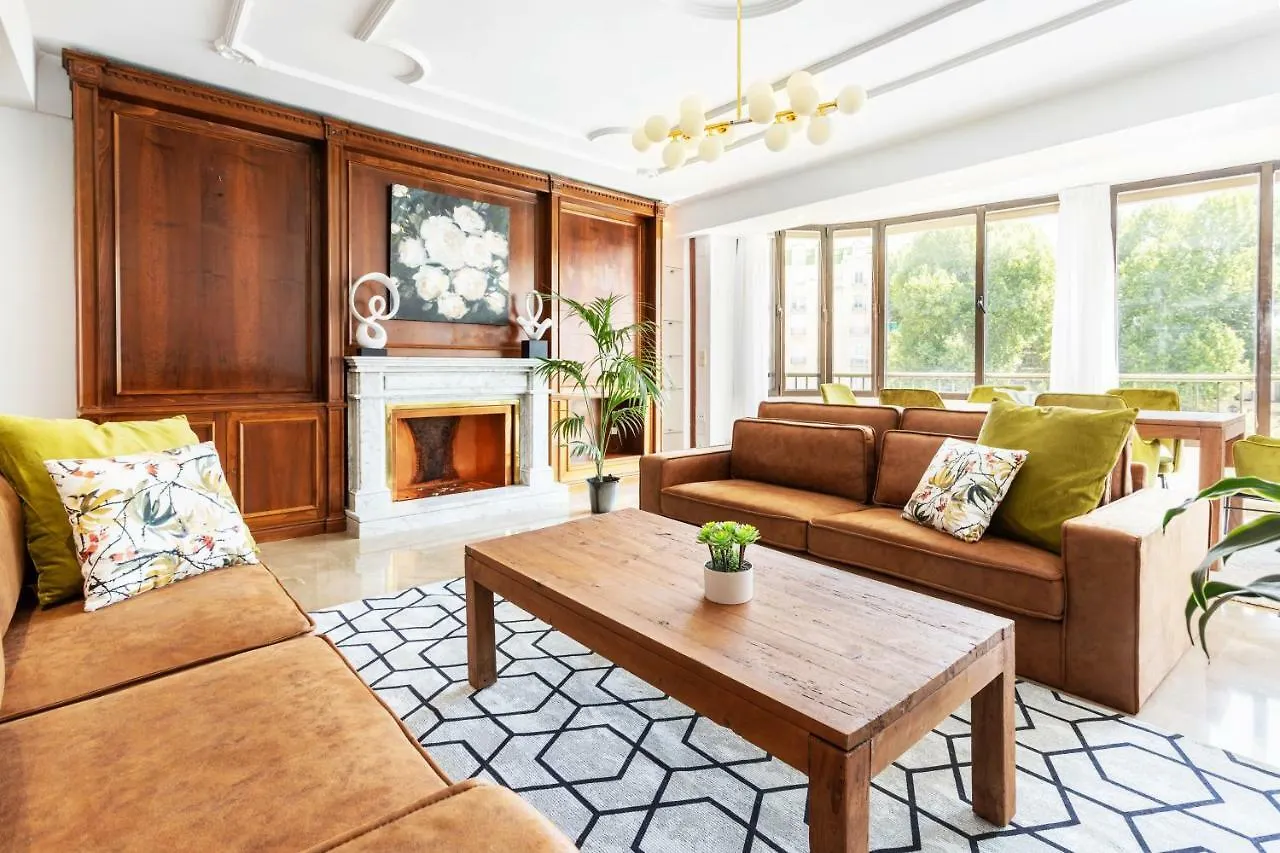 Apartment Genteel Home Puerta Real Granada Spain