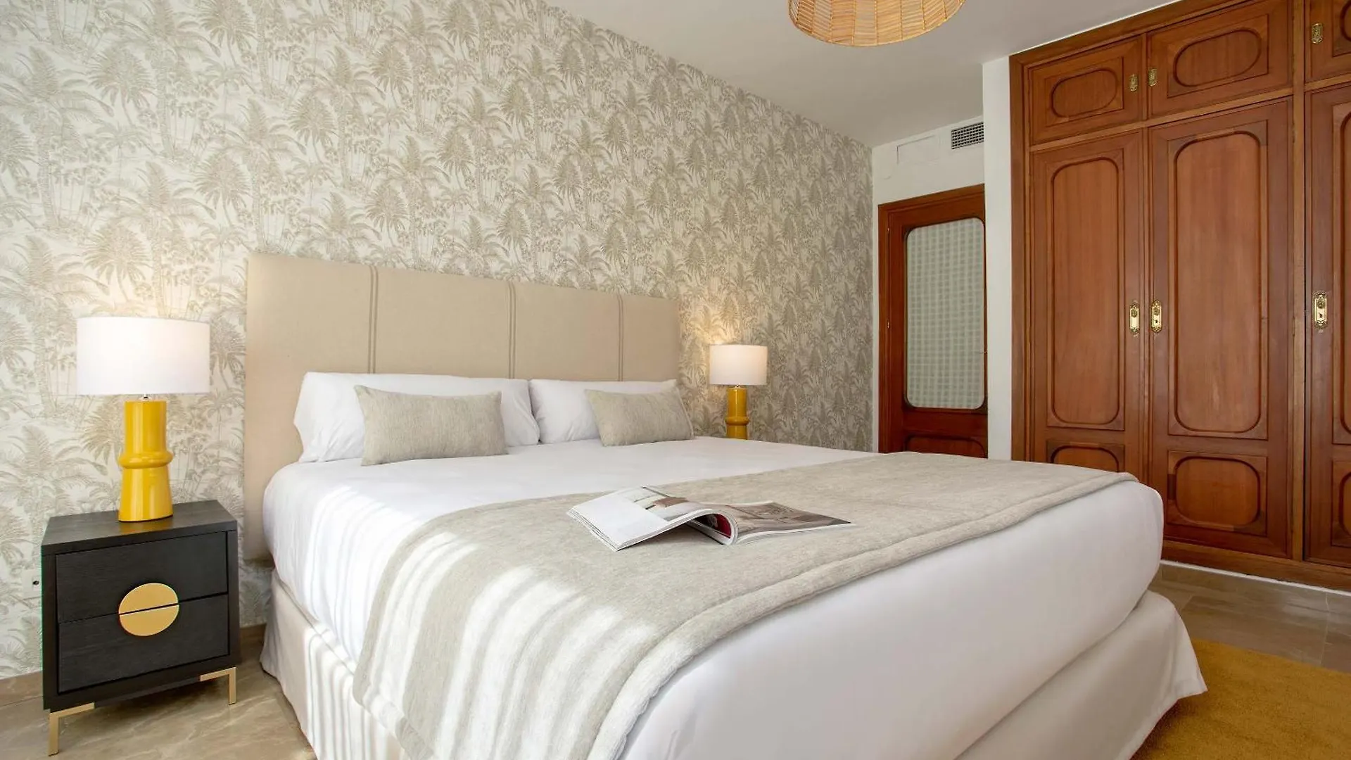 Genteel Home Puerta Real Granada Apartamento